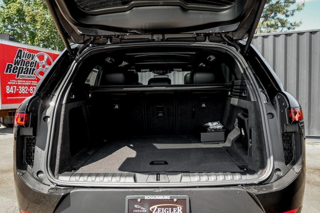 new 2025 Land Rover Range Rover Sport car, priced at $95,010