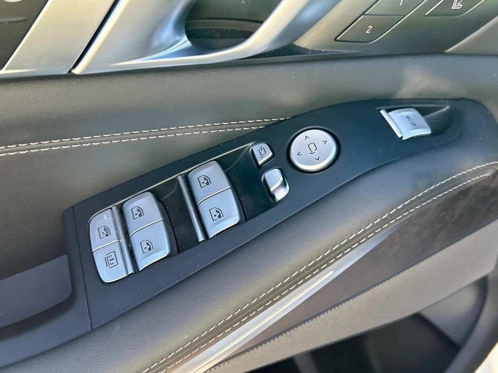 used 2025 BMW X7 car, priced at $104,900