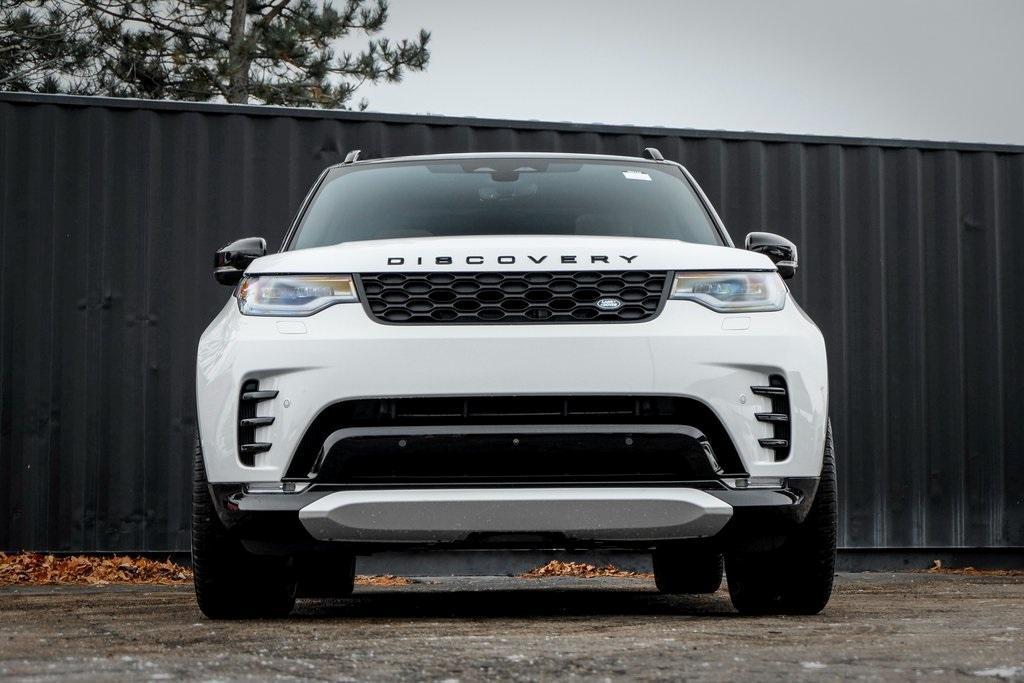 new 2025 Land Rover Discovery car, priced at $80,525