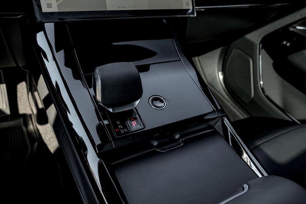 new 2025 Land Rover Range Rover Sport car, priced at $107,395