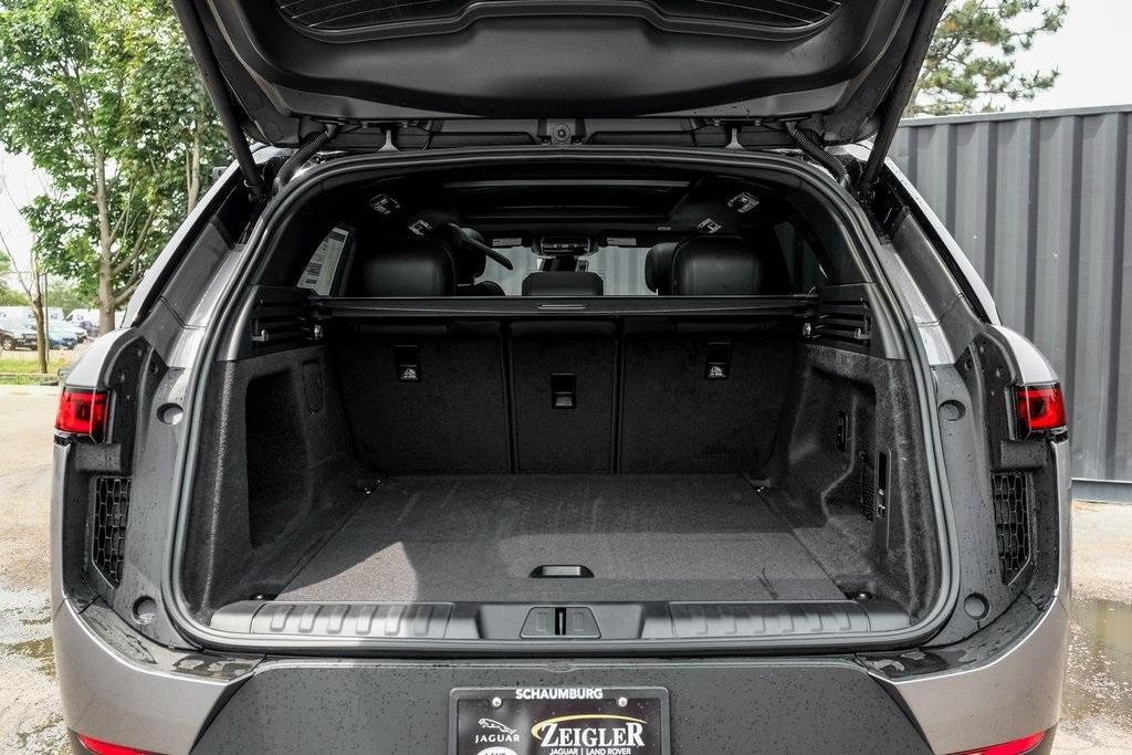 new 2025 Land Rover Range Rover Sport car, priced at $95,865