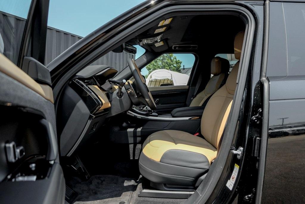 new 2025 Land Rover Range Rover Sport car, priced at $105,890