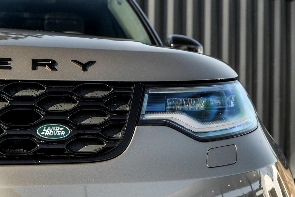 new 2024 Land Rover Discovery car, priced at $77,898