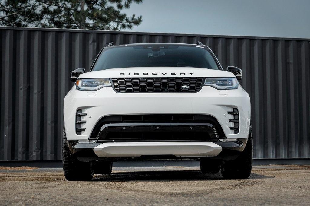 new 2025 Land Rover Discovery car, priced at $72,243