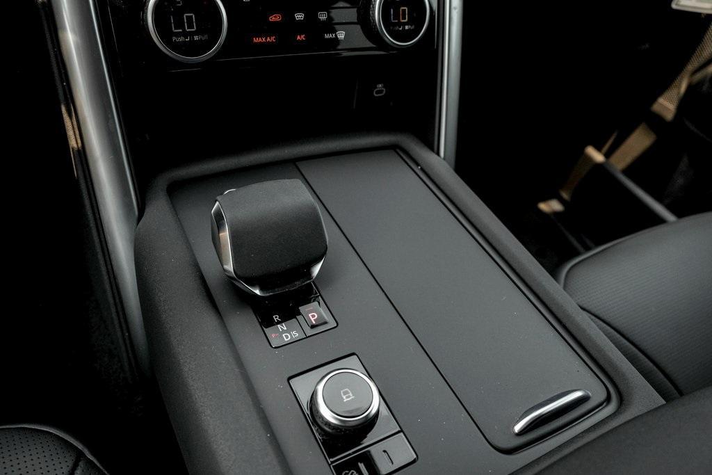 new 2025 Land Rover Discovery car, priced at $72,243