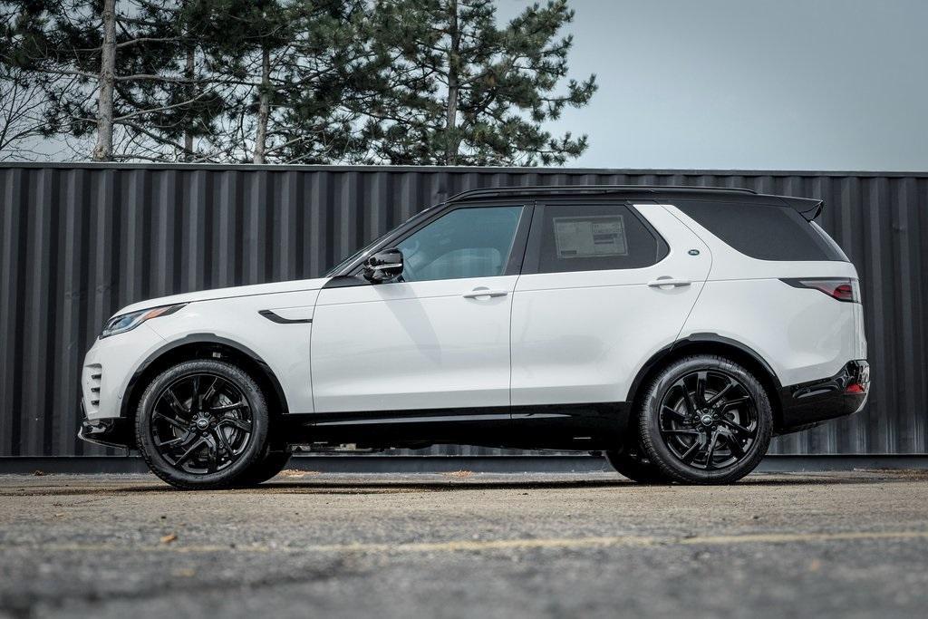 new 2025 Land Rover Discovery car, priced at $72,243