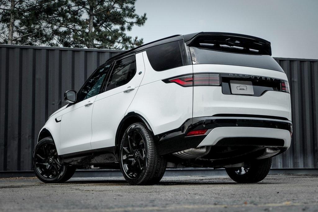 new 2025 Land Rover Discovery car, priced at $72,243