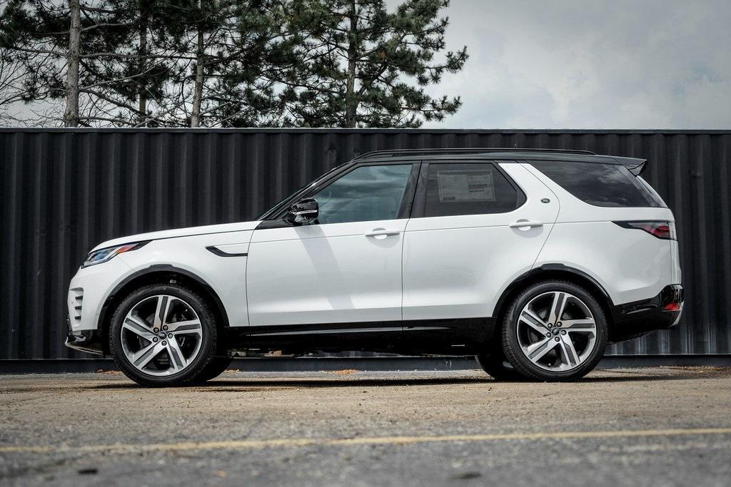 new 2025 Land Rover Discovery car, priced at $82,118