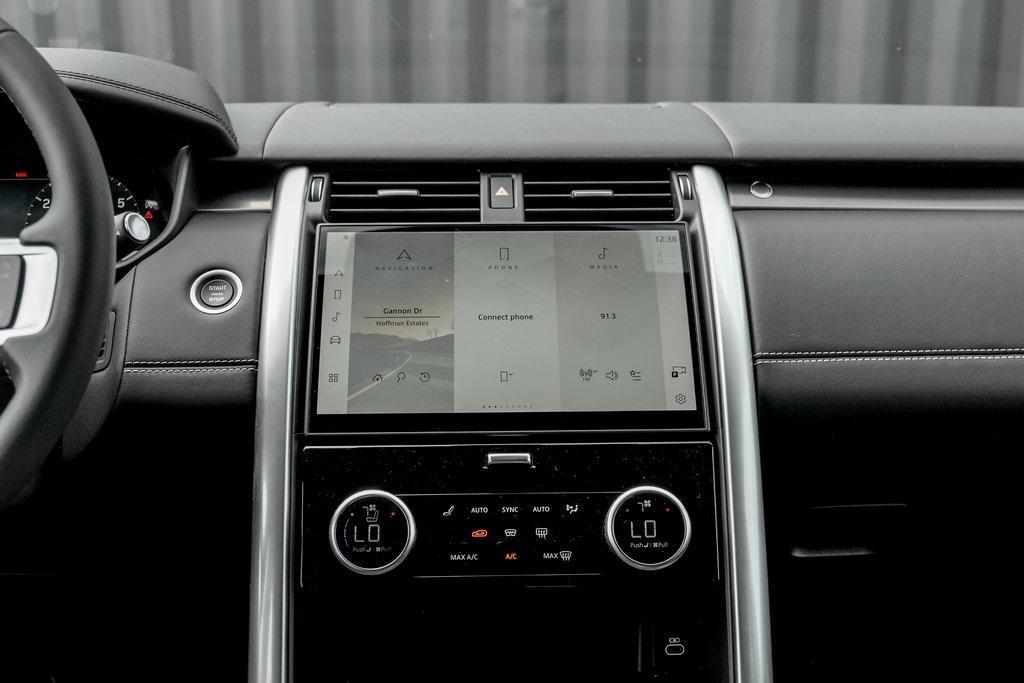 new 2025 Land Rover Discovery car, priced at $82,118