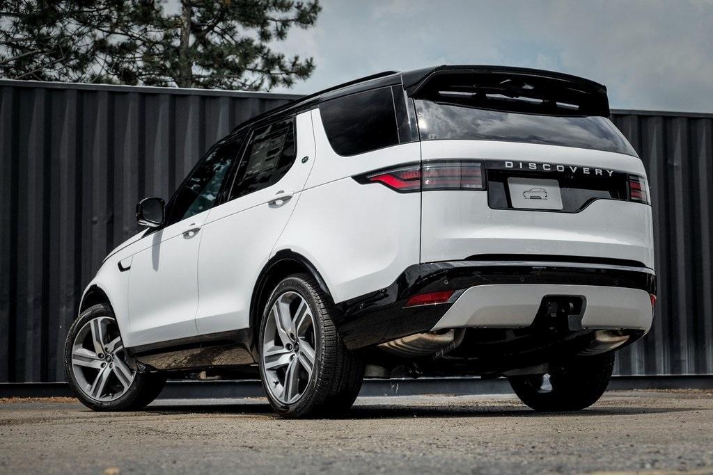 new 2025 Land Rover Discovery car, priced at $82,118