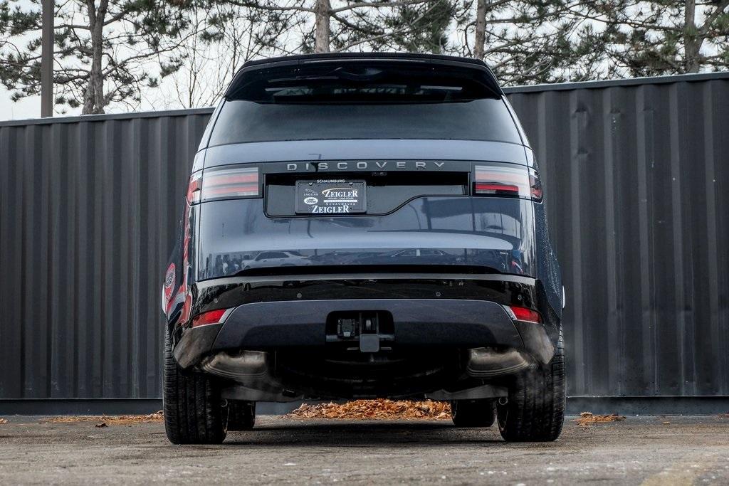 new 2025 Land Rover Discovery car, priced at $76,768