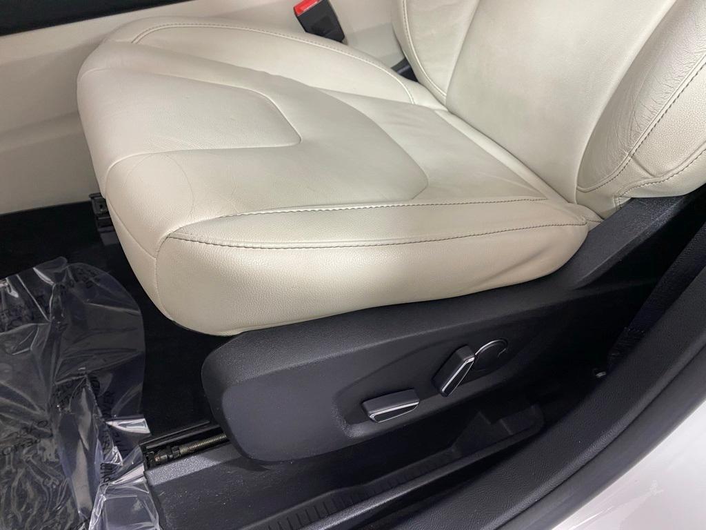 used 2019 Ford Edge car, priced at $16,195