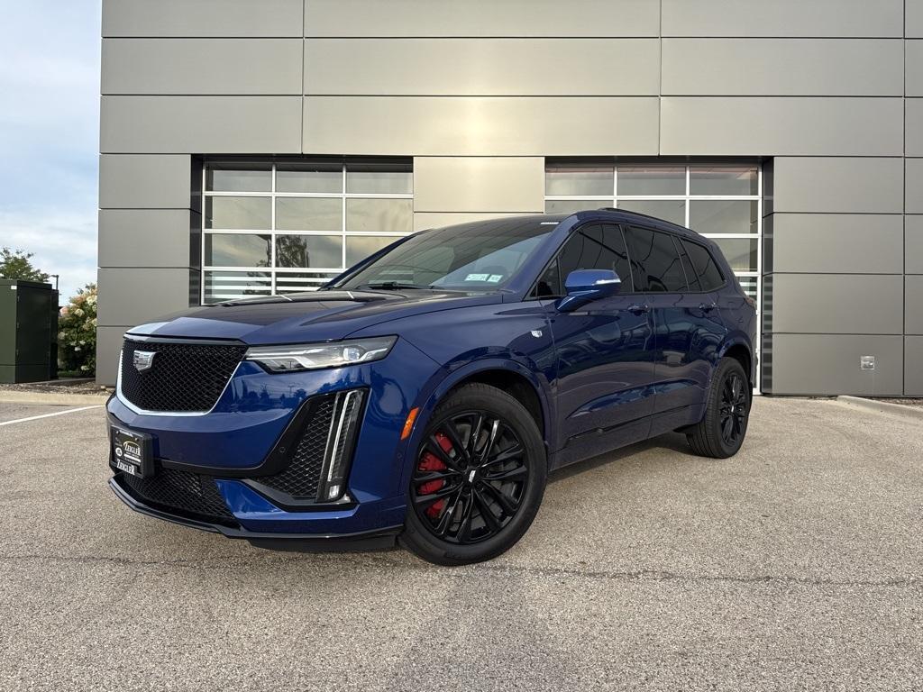 used 2024 Cadillac XT6 car, priced at $57,414