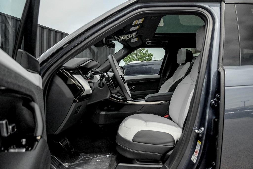 new 2025 Land Rover Range Rover Sport car, priced at $107,865