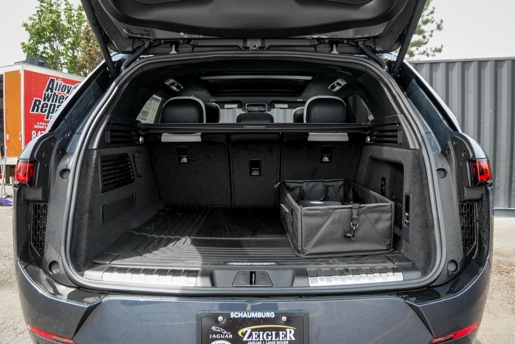 new 2025 Land Rover Range Rover Sport car, priced at $107,865