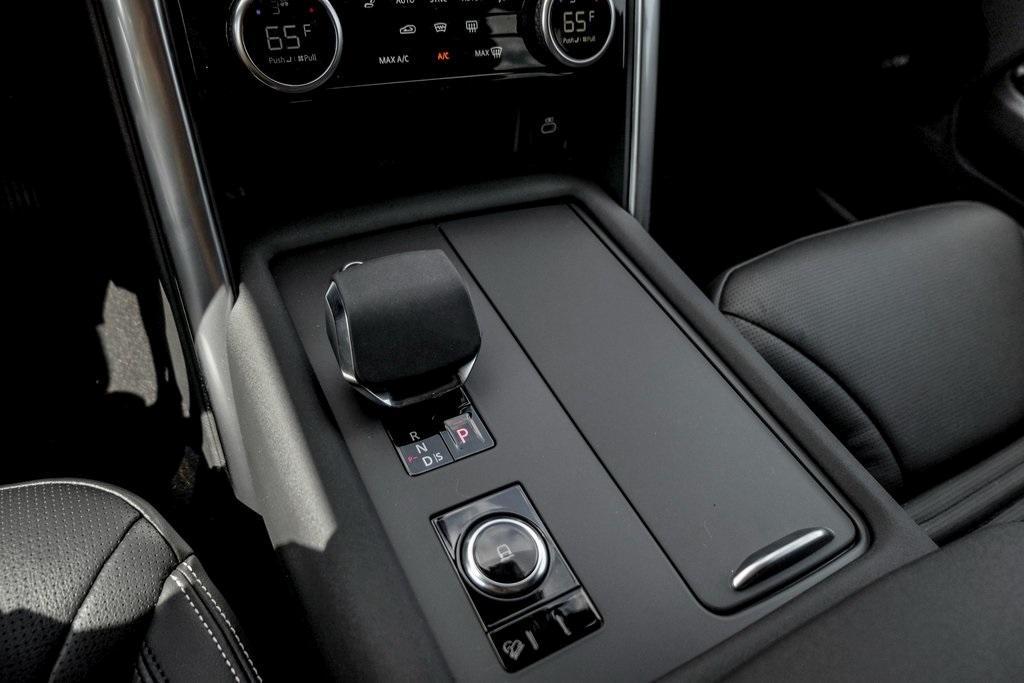 new 2025 Land Rover Discovery car, priced at $68,953