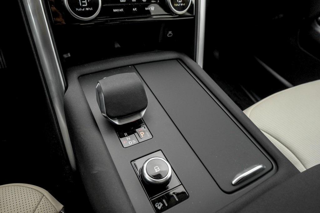 new 2025 Land Rover Discovery car, priced at $67,568