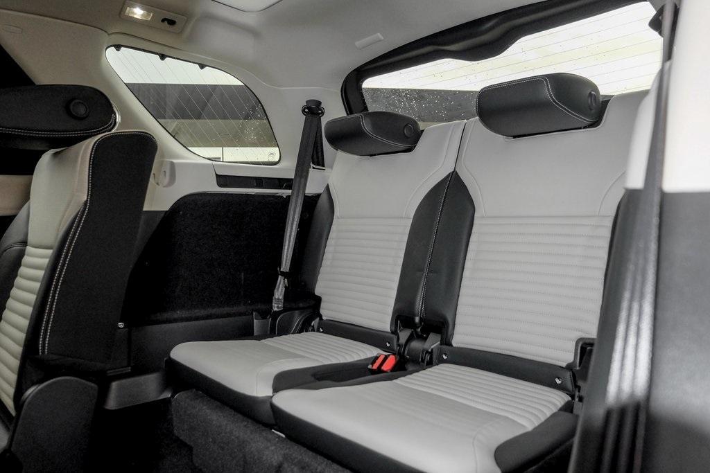 new 2025 Land Rover Discovery car, priced at $67,568
