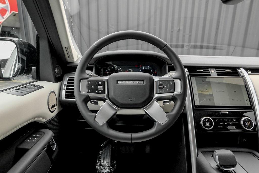new 2025 Land Rover Discovery car, priced at $67,568