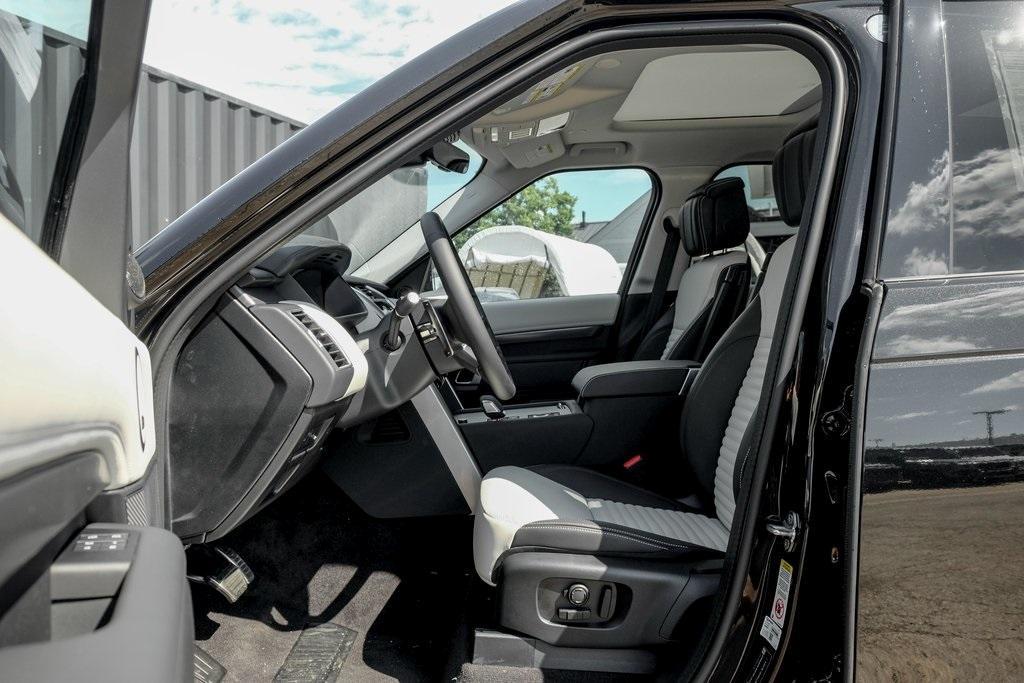 new 2025 Land Rover Discovery car, priced at $85,468