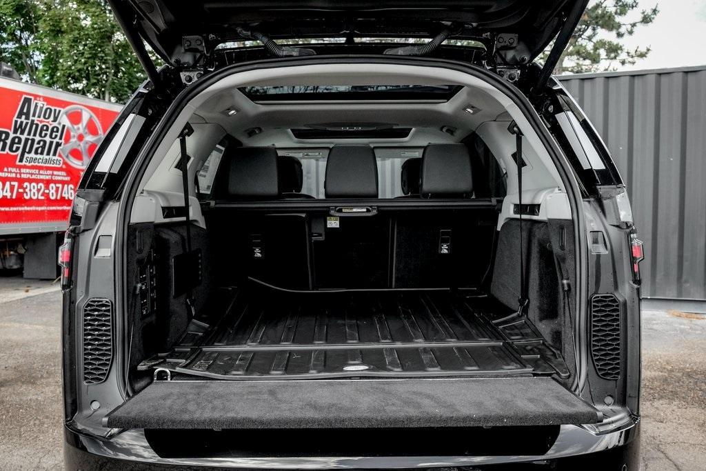 new 2025 Land Rover Discovery car, priced at $85,468