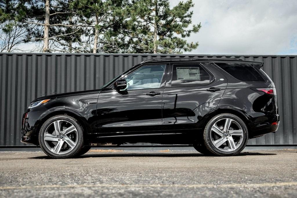 new 2025 Land Rover Discovery car, priced at $85,468
