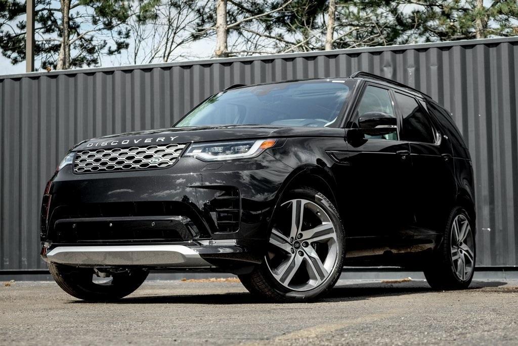 new 2025 Land Rover Discovery car, priced at $85,468