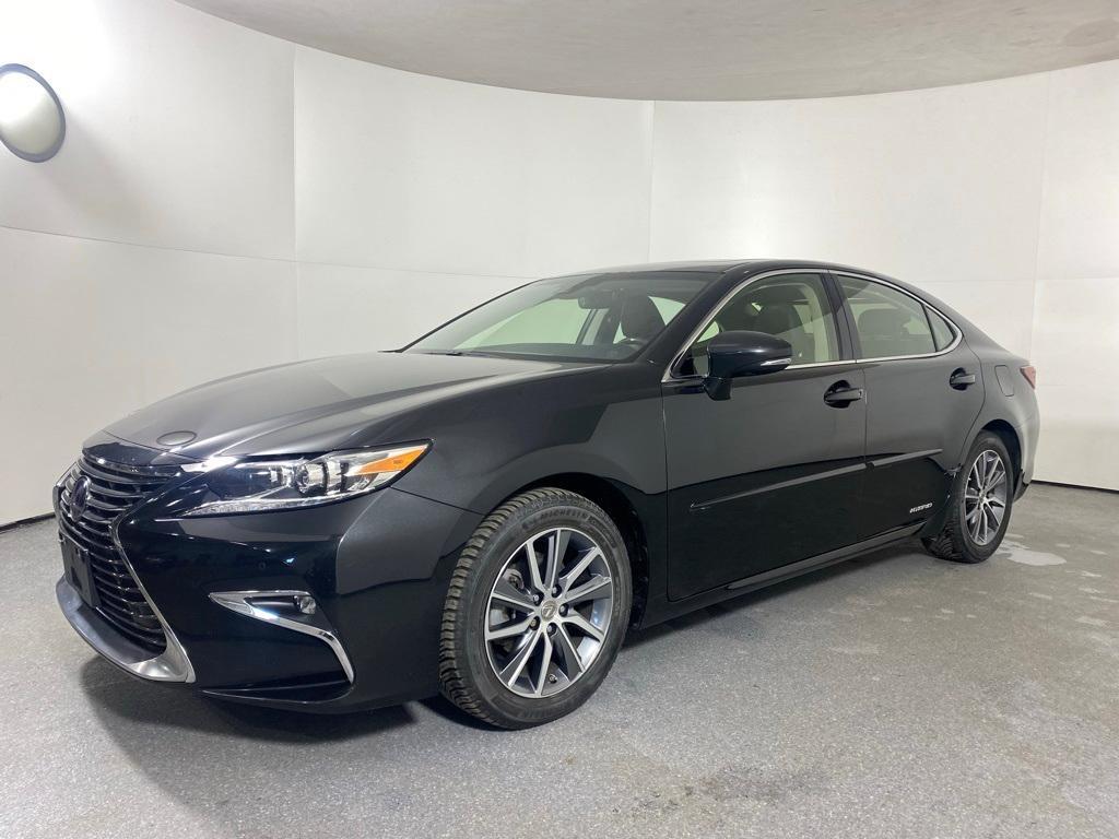 used 2018 Lexus ES 300h car, priced at $22,527