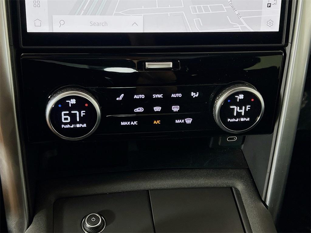 used 2024 Land Rover Discovery car, priced at $49,132
