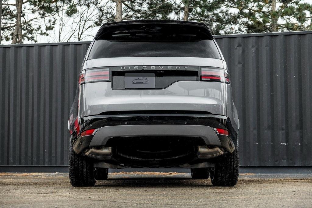 new 2025 Land Rover Discovery car, priced at $73,043