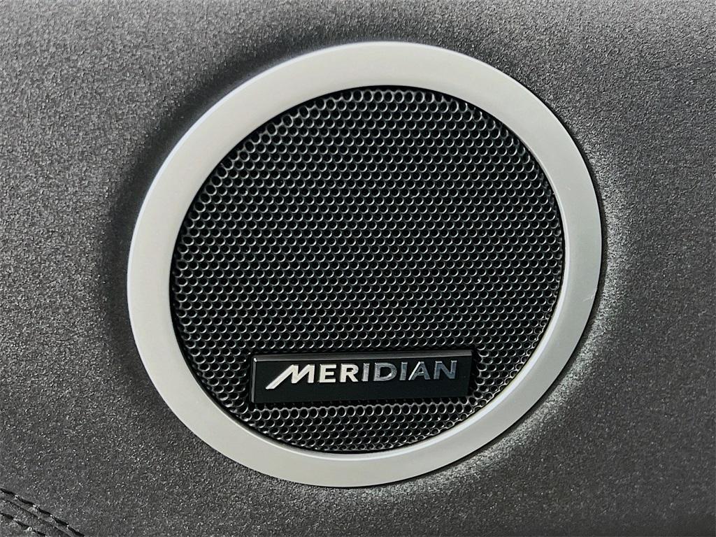 used 2024 Land Rover Discovery car, priced at $48,959