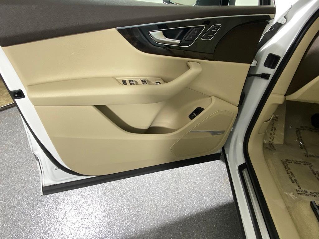 used 2018 Audi Q7 car, priced at $18,592