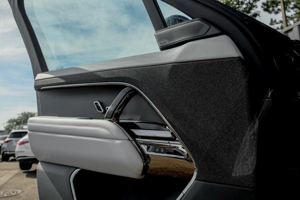 new 2025 Land Rover Range Rover Sport car, priced at $98,165