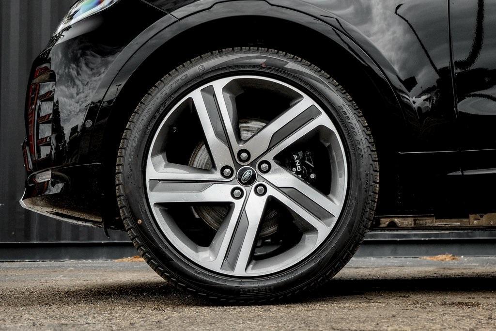 new 2025 Land Rover Discovery car, priced at $83,978