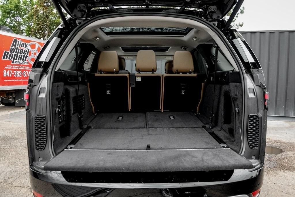new 2025 Land Rover Discovery car, priced at $83,978