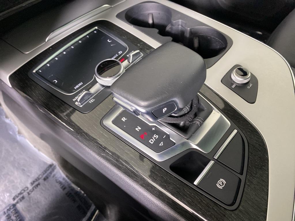 used 2018 Audi Q7 car, priced at $21,329