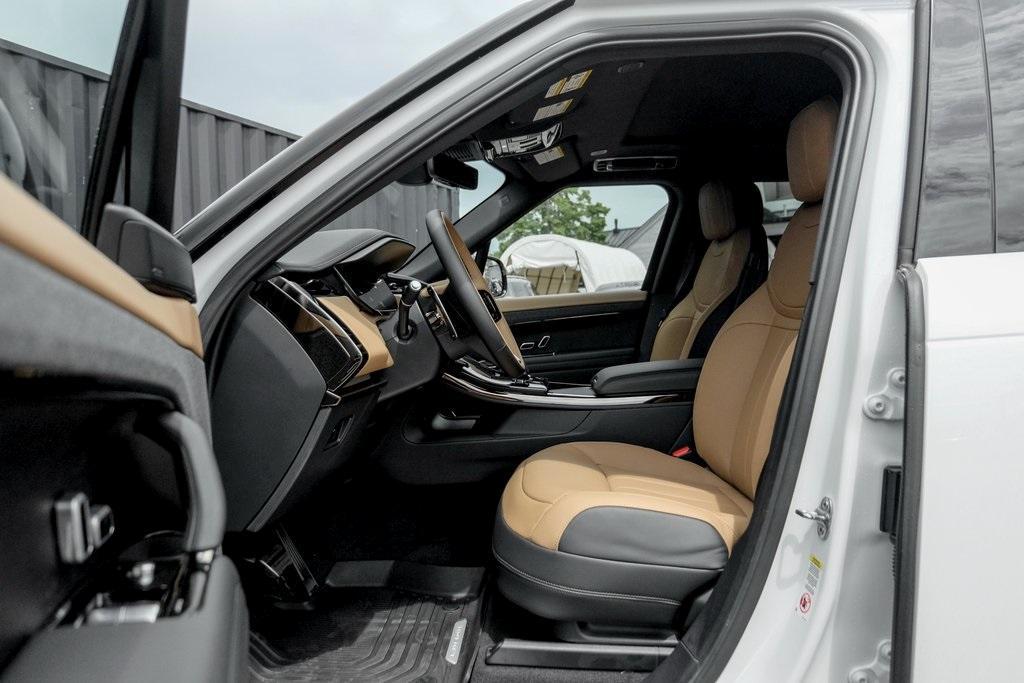 new 2025 Land Rover Range Rover Sport car, priced at $104,995