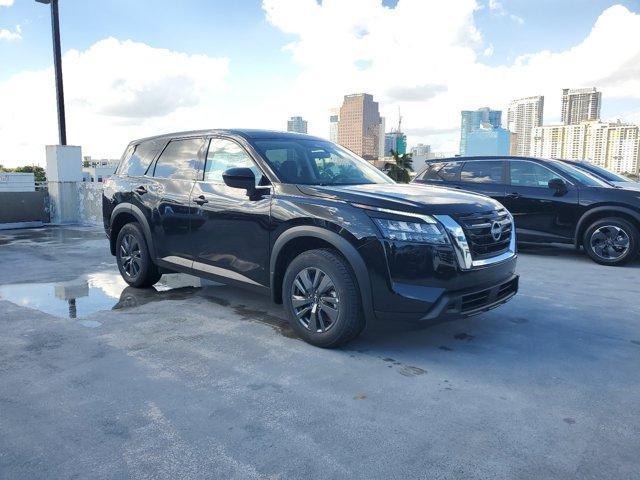 new 2025 Nissan Pathfinder car, priced at $35,335