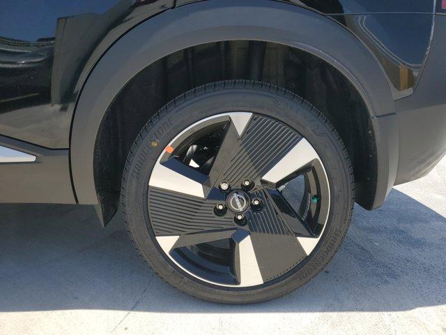 new 2025 Nissan Kicks car, priced at $27,059