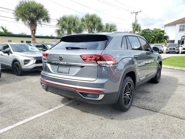 used 2021 Volkswagen Atlas Cross Sport car, priced at $20,990