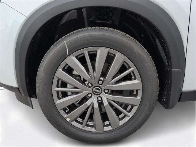 new 2025 Nissan Pathfinder car, priced at $33,990