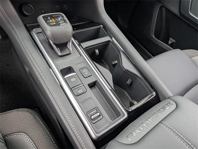 new 2025 Nissan Pathfinder car, priced at $33,990