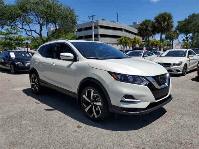 used 2022 Nissan Rogue Sport car, priced at $23,889