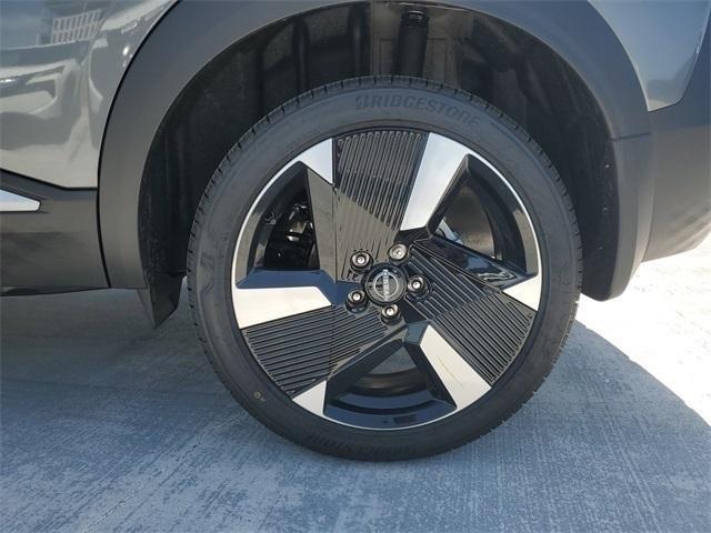 new 2025 Nissan Kicks car, priced at $24,490