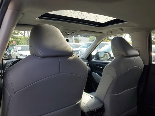 used 2021 Toyota Highlander car, priced at $21,997