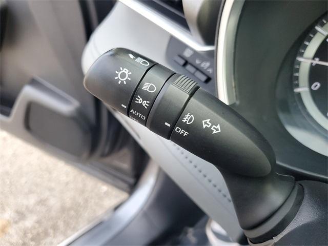 used 2021 Toyota Highlander car, priced at $21,997