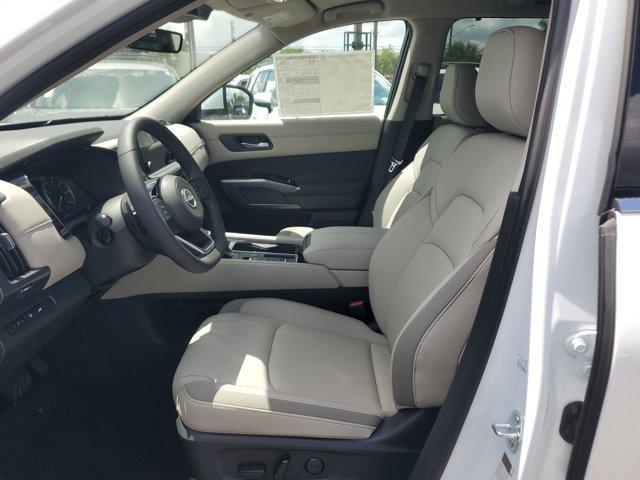 new 2025 Nissan Pathfinder car, priced at $35,385