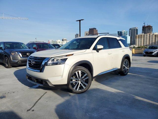 new 2024 Nissan Pathfinder car, priced at $40,450