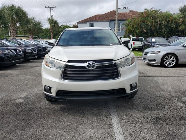 used 2016 Toyota Highlander car, priced at $15,990