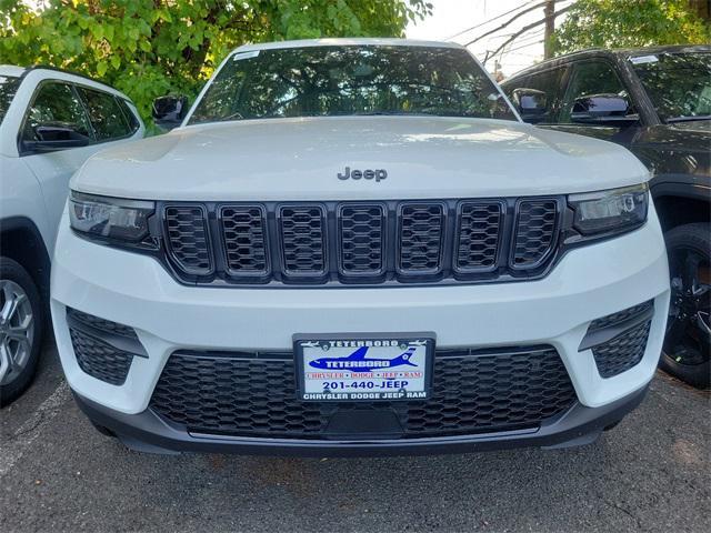 new 2024 Jeep Grand Cherokee car, priced at $48,080